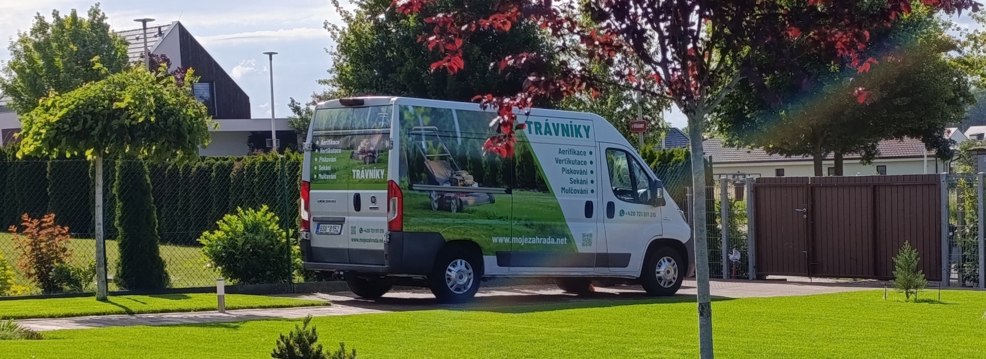 Renovace trávníků